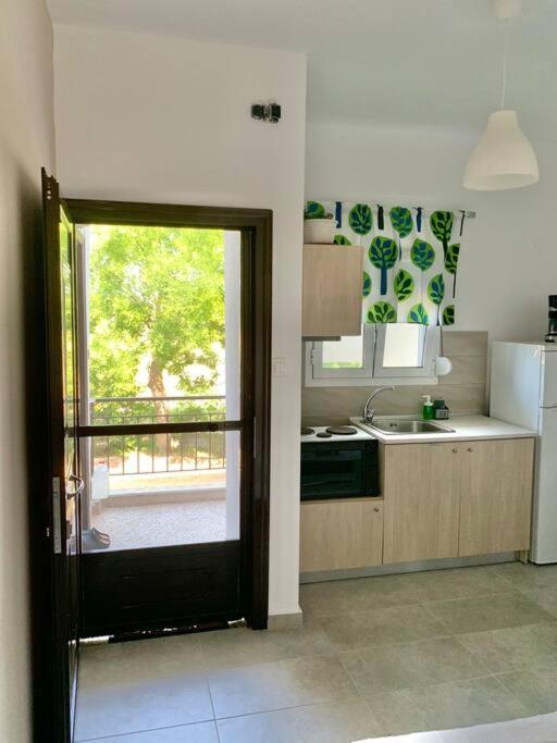 Lovely Apartment By The Sea 2 ….. Epanomi Zewnętrze zdjęcie